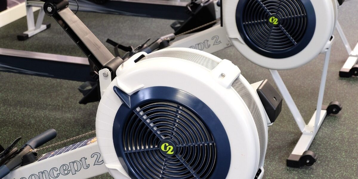 gym-g297fe61ab_1920 (1) roeiapparaat